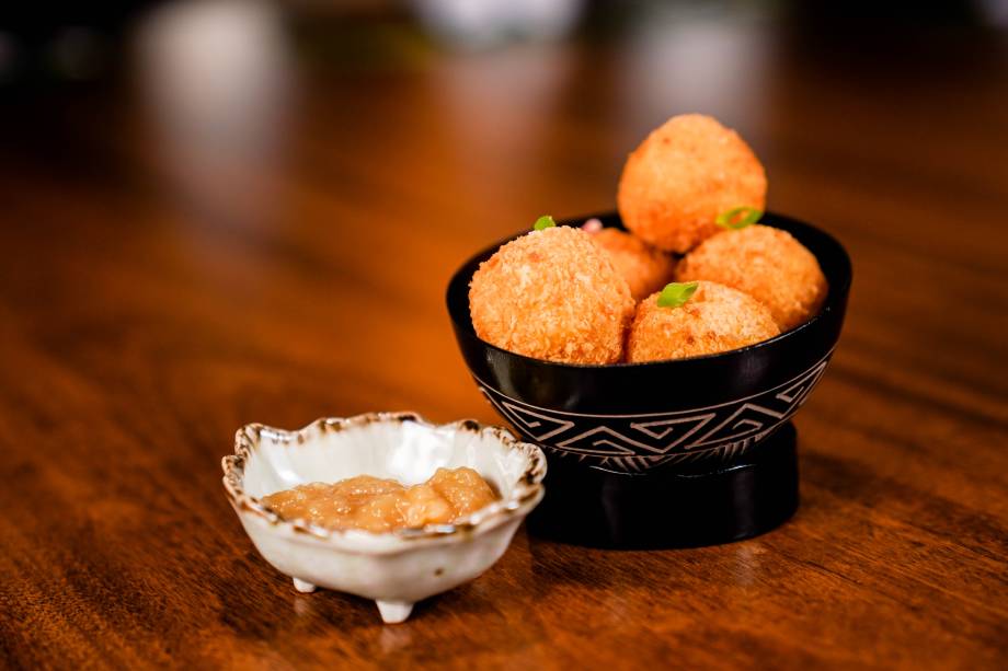 Conheça o restaurante Amazônico.
Bolas de Yuca recheadas com queijo Marajó
Renato Ribeiro