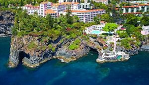 Aproveite o Arquipélago da Madeira em uma viagem luxuosa