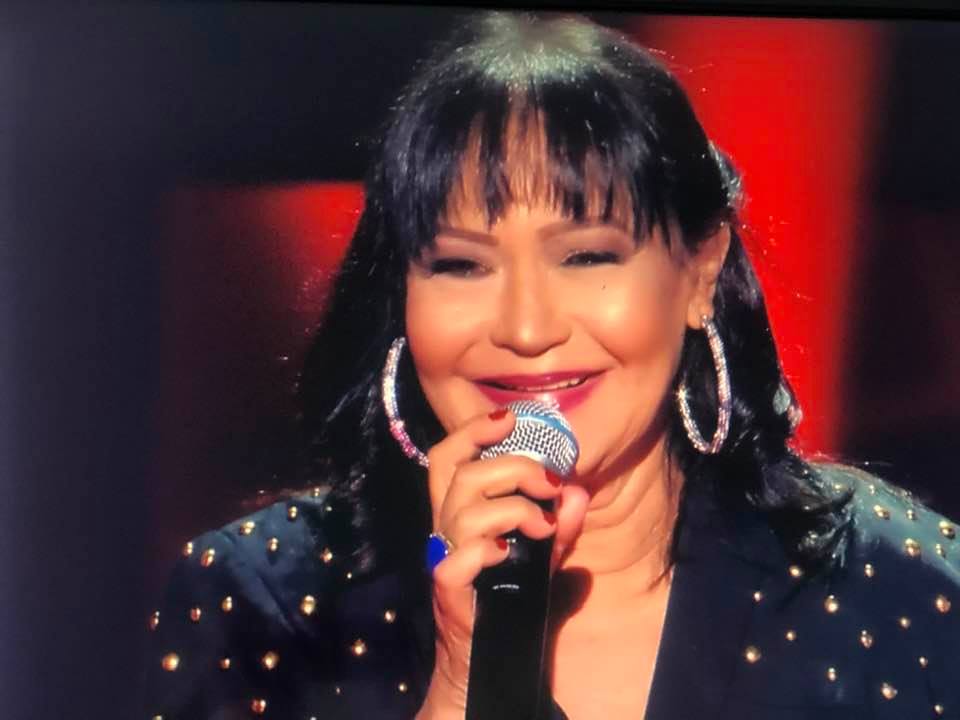 Cantora Claudya reaparece no ‘The Voice +’ 60 anos