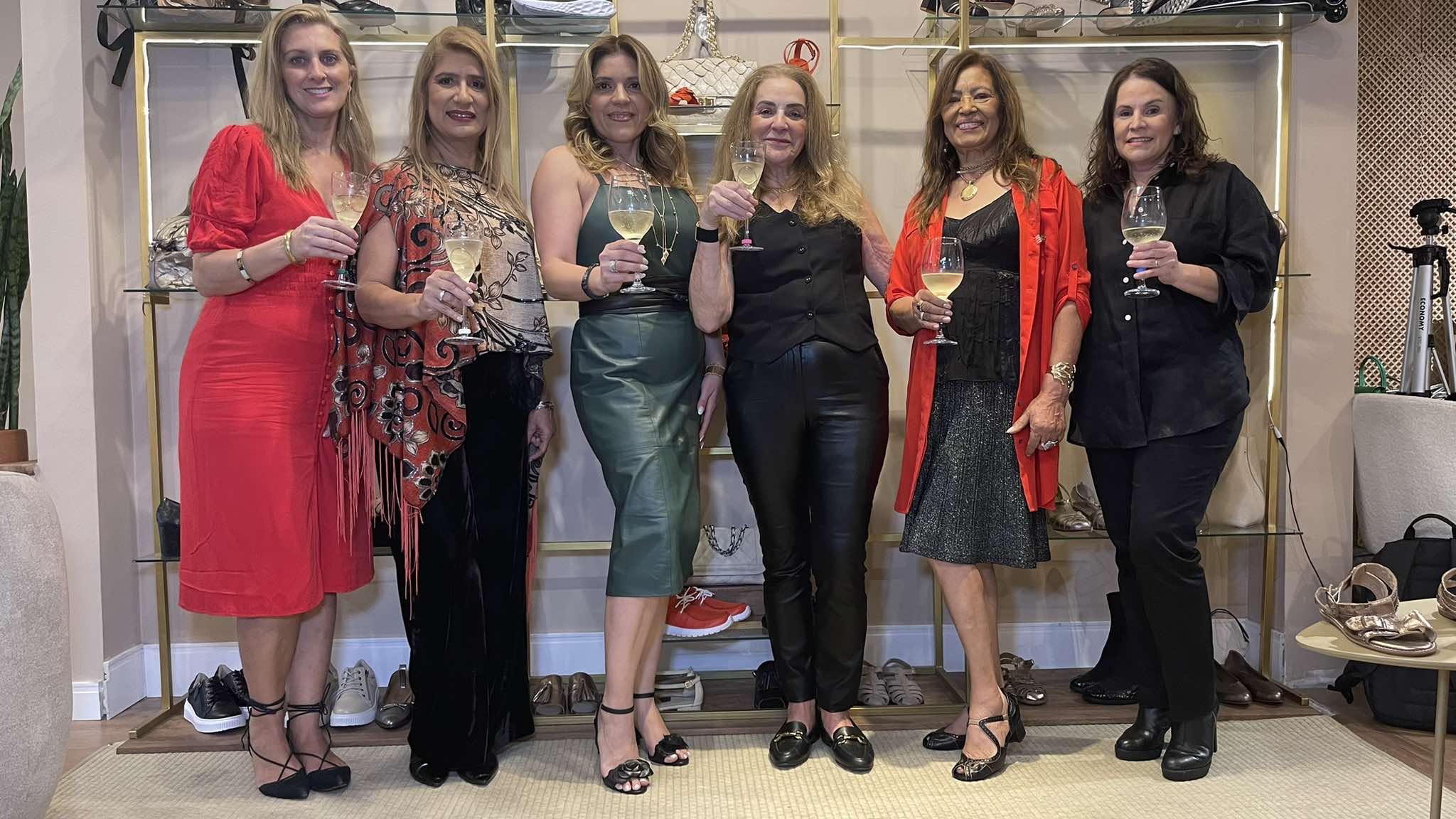 Confraria das Mulheres 40+ realiza primeiro encontro Boutique Patricia Camacho Luxury Shoes