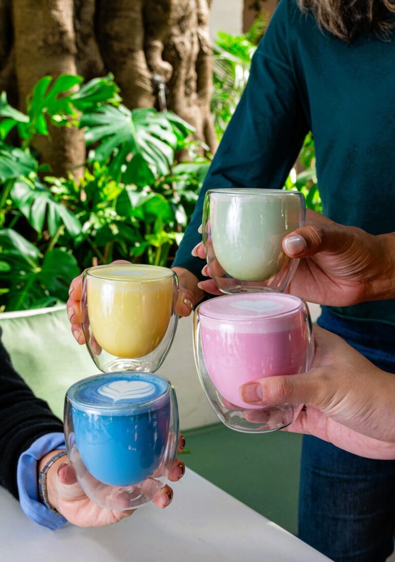 Santo Grão lança lattes coloridos funcionais e 100% vegetais