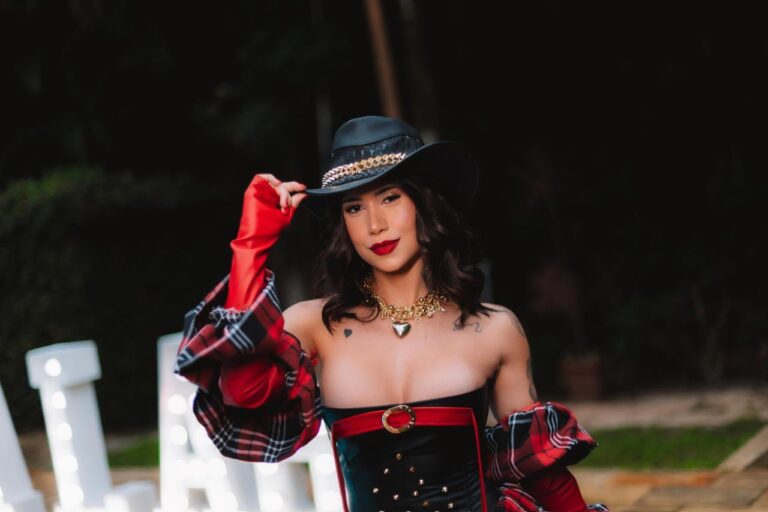 Larissa Sumpani influencer comemora 1 milhão de seguidores com super festa