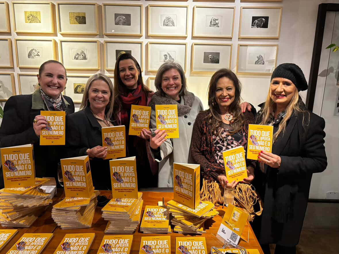 Lançamento do livro “Tudo o que te aperta não é seu número” emociona São Paulo