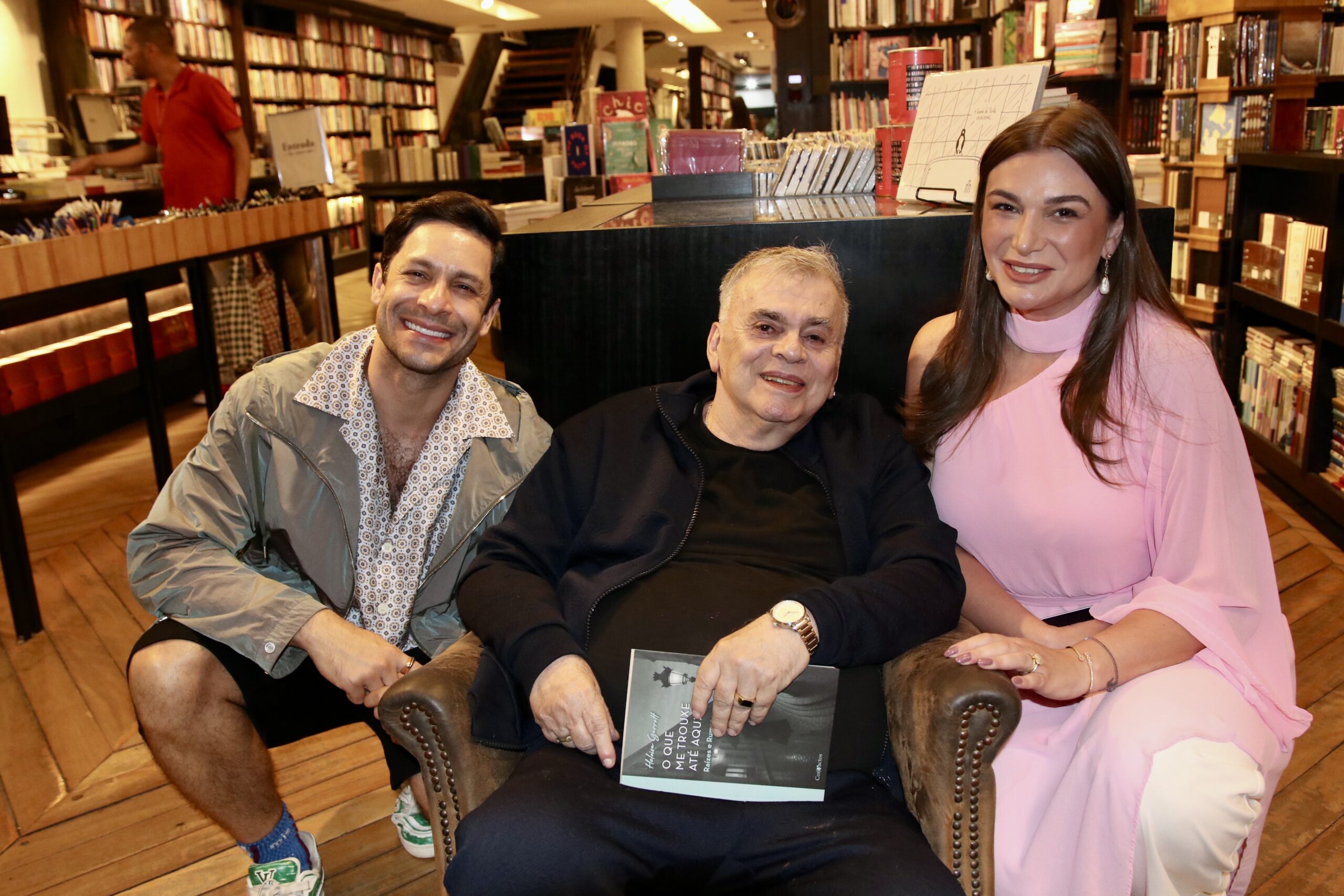 Lançamento do livro "O Que Me Trouxe Até Aqui" reúne personalidades no Rio de Janeiro