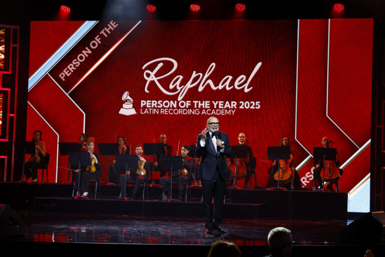 Latin GRAMMY: Artistas se apresentaram cerimônia de Personalidade do Ano 2025