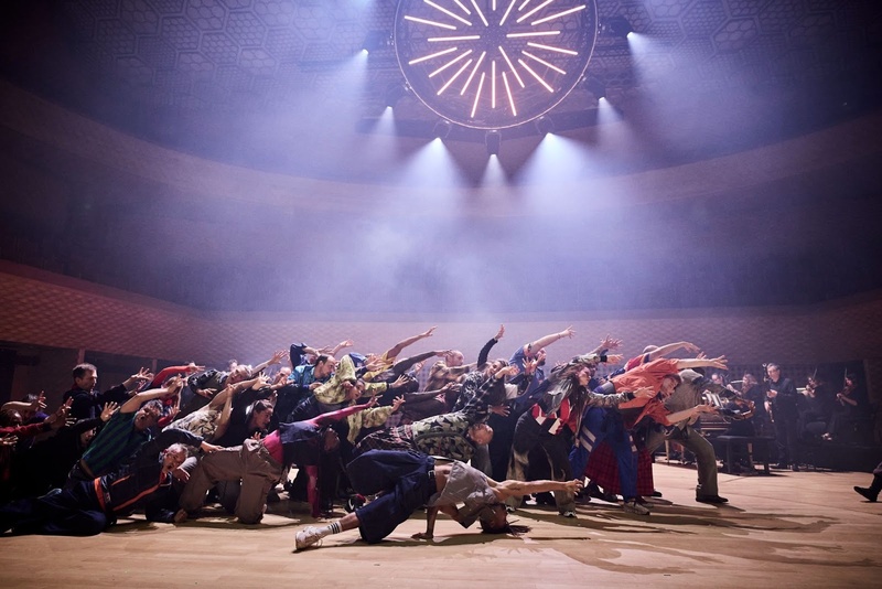 Theatro Municipal de São Paulo apresenta a ópera Les Indes Galantes, de Jean-Philippe Rameau, e celebra encontro entre música barroca e dança urbana.