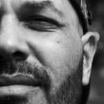 Dia da Consciência Negra, rapper sobe ao palco para celebrar 25 anos de resistência e cultura