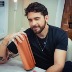 Prêmio Circuito Sertanejo elege show de Gustavo Mioto na ExpoLondrina como Show do Ano