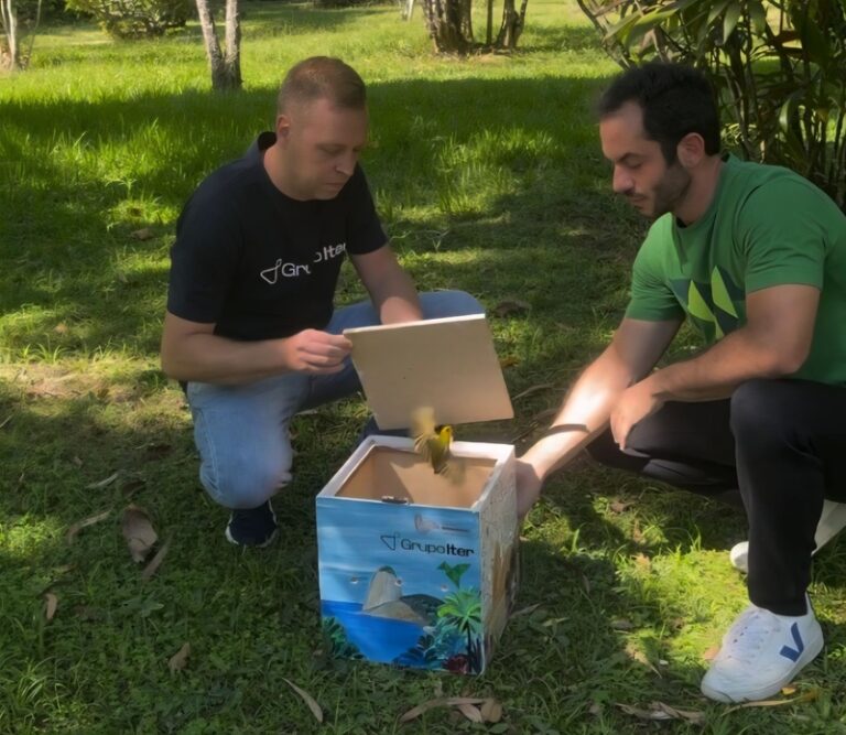 Parque Bondinho Pão de Açúcar® e Grupo Iter realizam soltura de ave silvestre em parceria com o Instituto Vida Livre