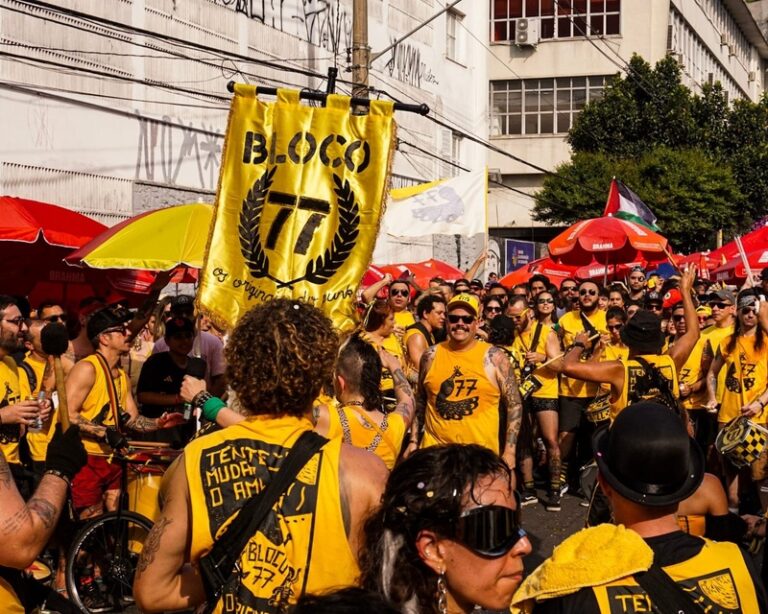 Carnaval com rock? Casa de Cultura Butantã e Centro Cultural Tendal da Lapa foliam ao som de hinos do punk em São Paulo