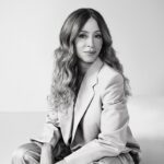 Fernanda Marques é uma das vozes mais influentes da arquitetura contemporânea, atuando na interseção entre design, arte e inovação