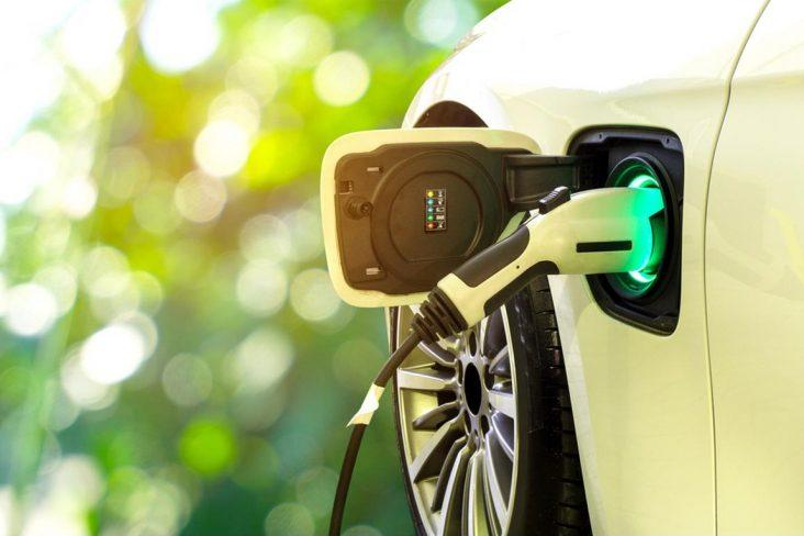 Carros híbridos e elétricos ganham espaço no Brasil: entenda as diferenças entre HEV, PHEV, MHEV e os 100% elétricos