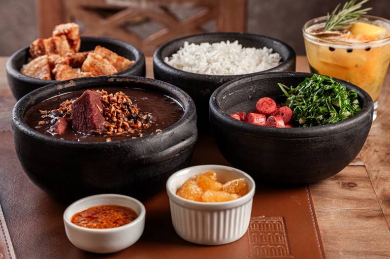 Sobrado da Cidade celebra o Dia de São Jorge com sua tradicional feijoada em clima de festa no Centro Histórico do Rio