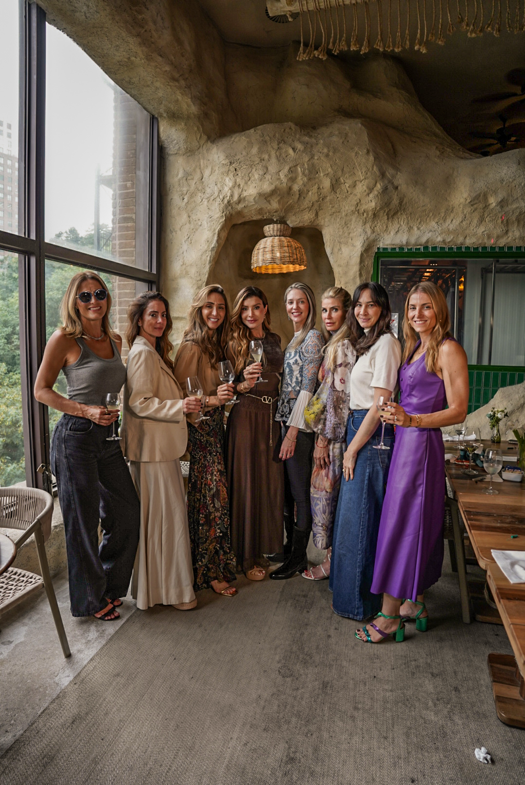 Ana Hickmann ganha almoço de homenagem ao Dia das Mães de Carol Castelo Branco, no Vila Medí no Shopping Cidade Jardim em SP