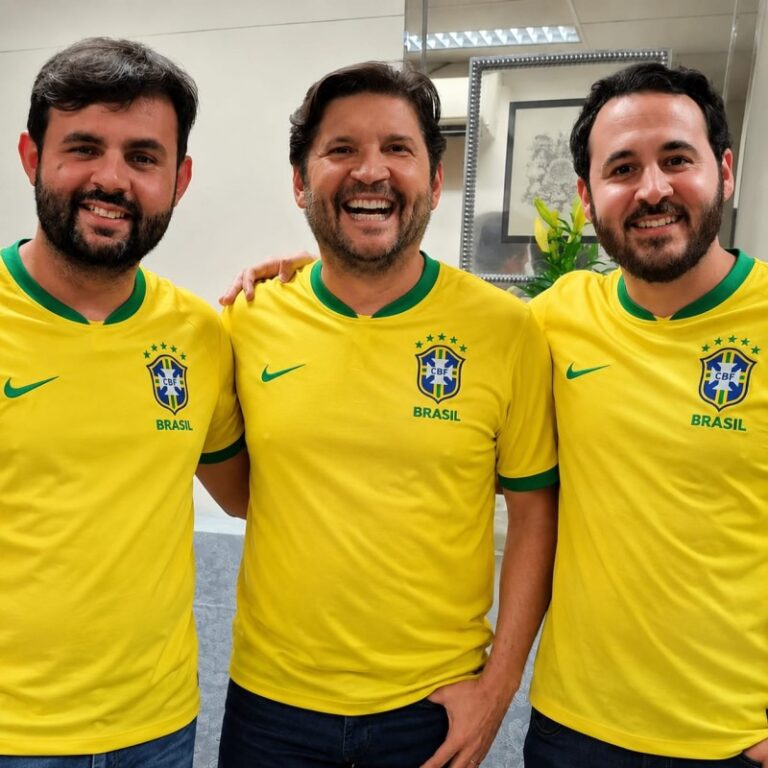 Partido Liberal reúne milhares de pessoas em Guarulhos para apresentar André do Prado como pré-candidato ao Senado Guarulhos (SP)