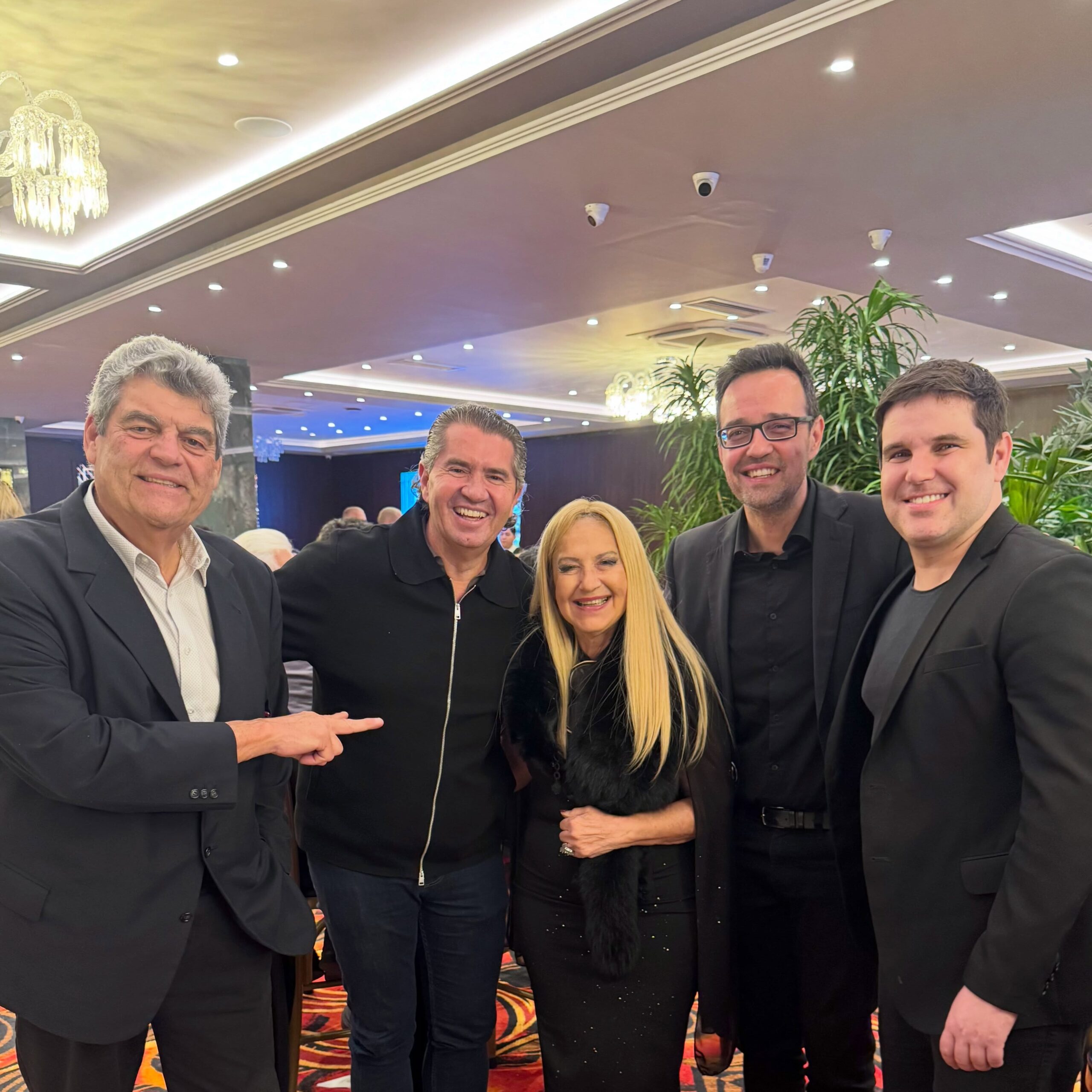 Ovadia Saadia | Glamour, poder e grandes celebrações movimentam a cena social paulista