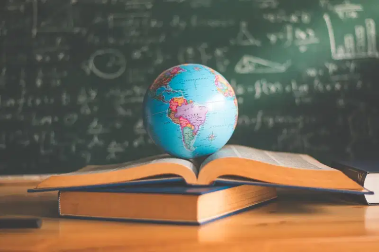 Aproveite o final de semana e veja 5 dicas de como organizar para estudar na Europa em Setembro de 2026 