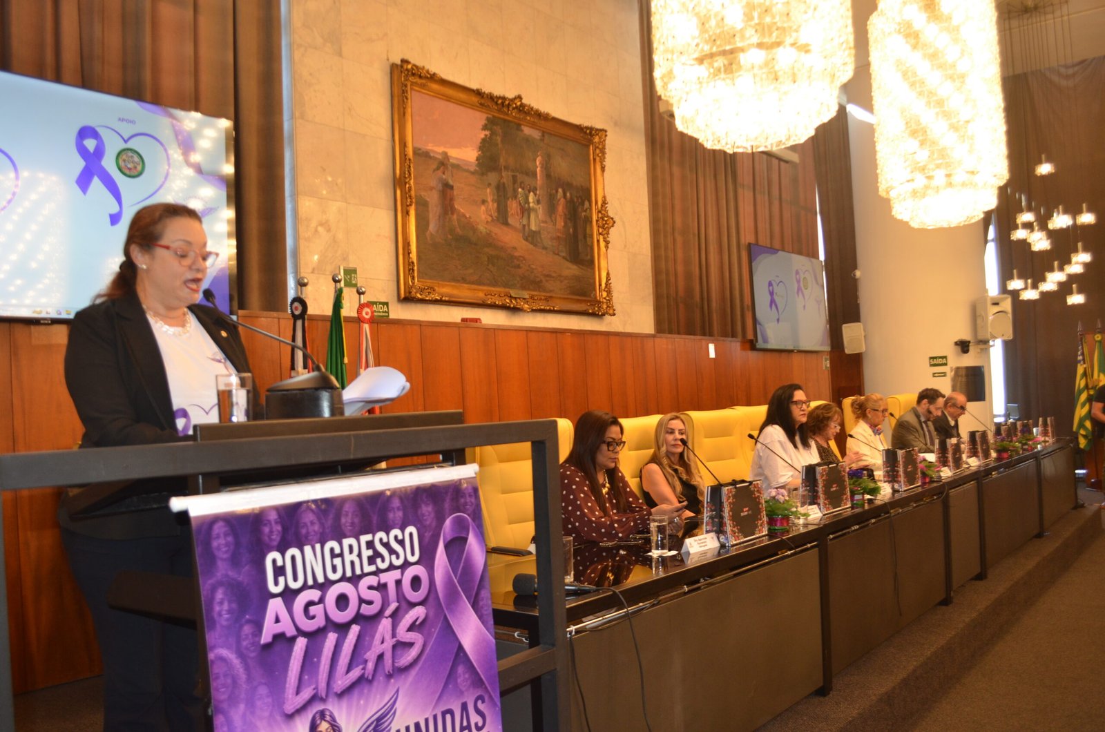 2º Congresso Agosto Lilás da Confraria Mulheres 40+ reúne autoridades e reforça compromisso de combater o feminicídio