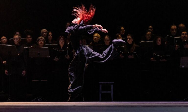 Balé da Cidade de São Paulo reencena Réquiem SP, coreografia de Alejandro Ahmed, sucesso em 2025