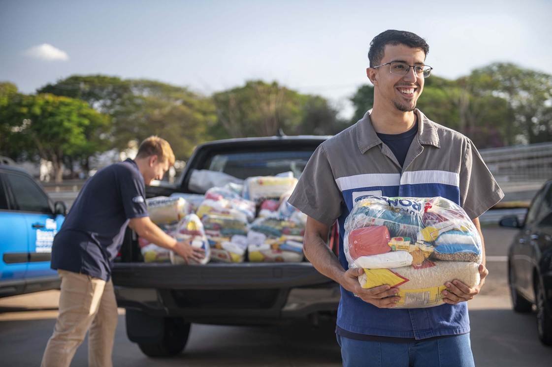Ford e sua rede promovem campanha de arrecadação de alimentos em setembro