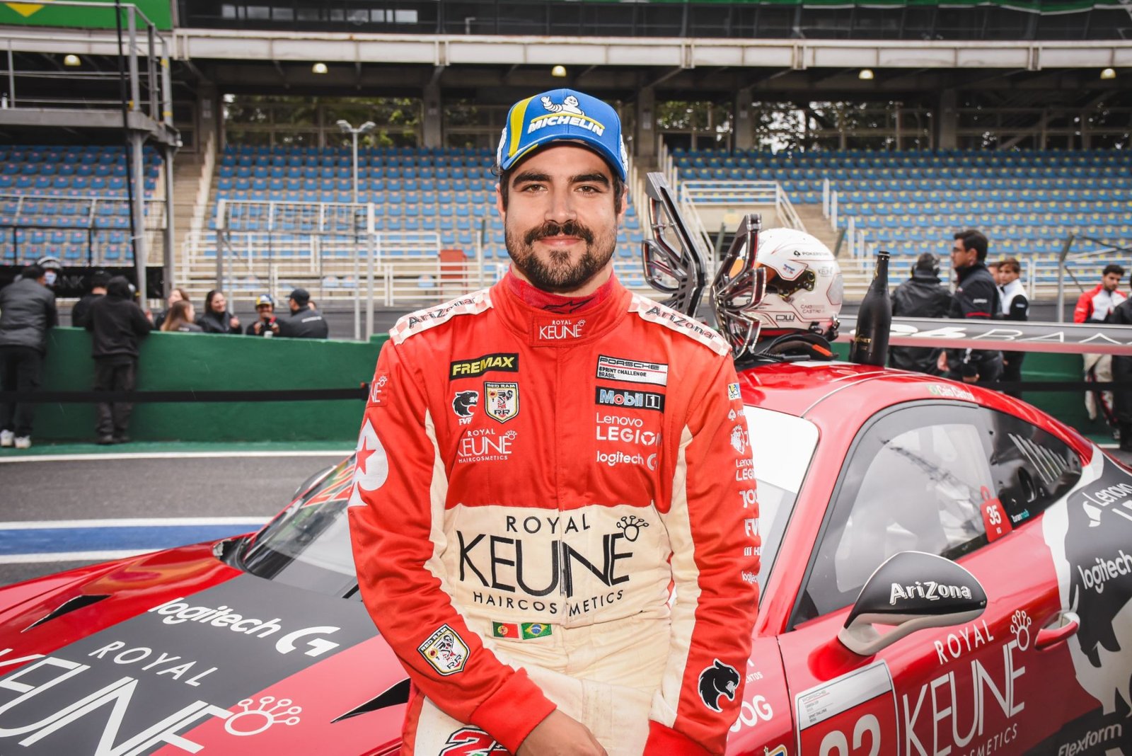 Porsche Cup movimenta Interlagos com parceria do Grupo Caldi, influenciadores e show de EME 