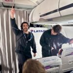 Rock in Rio, LATAM realiza show de Cat Dealers a bordo de ponte aérea