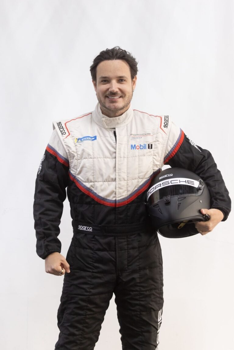 Israel Ribeiro anuncia estreia na Porsche Cup Brasil em 2027 e une música à paixão pelo automobilismo